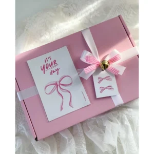 กล่องของขวัญพร้อมการ์ด l Gift Box