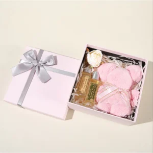 กล่องของขวัญ  ผูกโบว์ กล่องใส่ของขวัญ สีชมพู